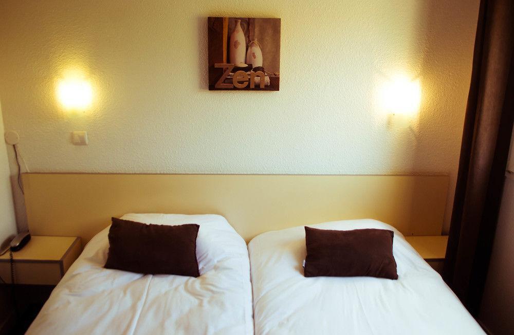 Hotel Lapeyronie Montpellier Bagian luar foto