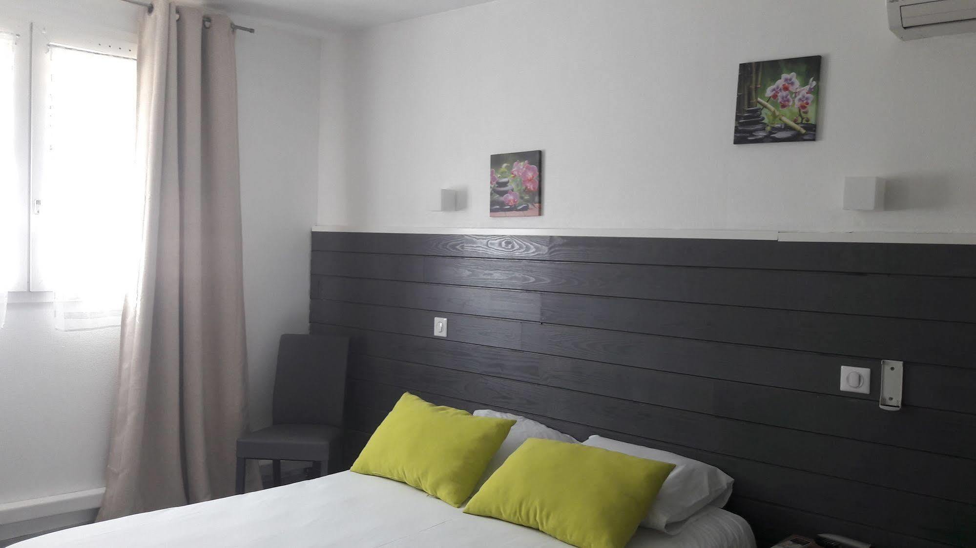 Hotel Lapeyronie Montpellier Bagian luar foto
