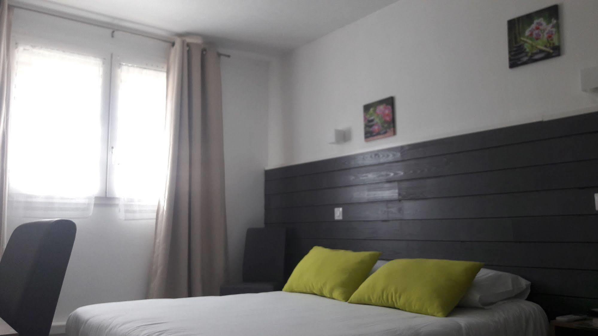 Hotel Lapeyronie Montpellier Bagian luar foto