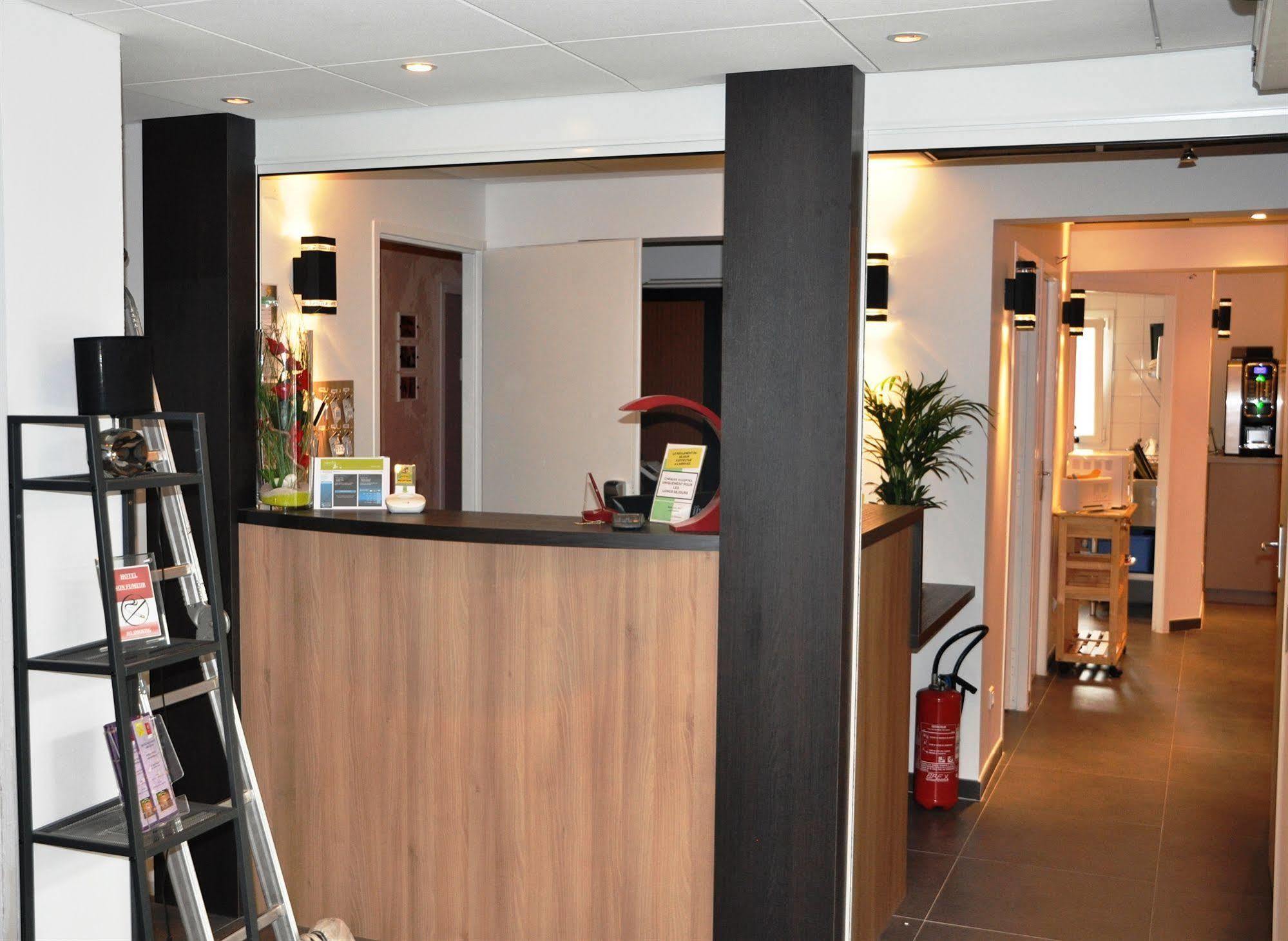 Hotel Lapeyronie Montpellier Bagian luar foto